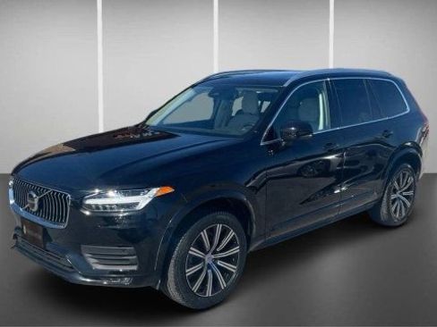 Used 2023 Volvo XC90 B5 Core w/ Protection Package Premier image 12