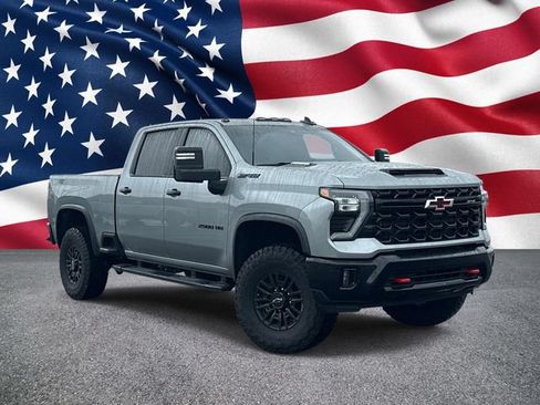 Used 2024 Chevrolet Silverado 2500 ZR2 w/ Technology Package AWD/4WD image 8