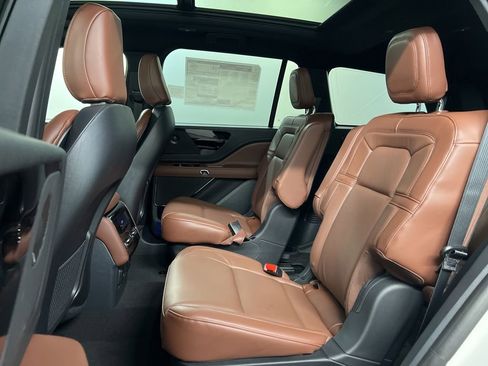 New 2026 Lincoln Aviator Reserve AWD/4WD image 33