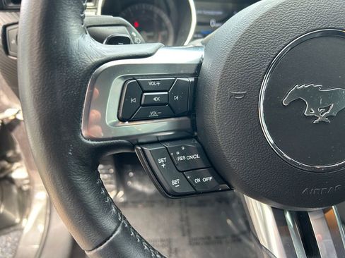 Used 2020 Ford Mustang Coupe RWD image 15