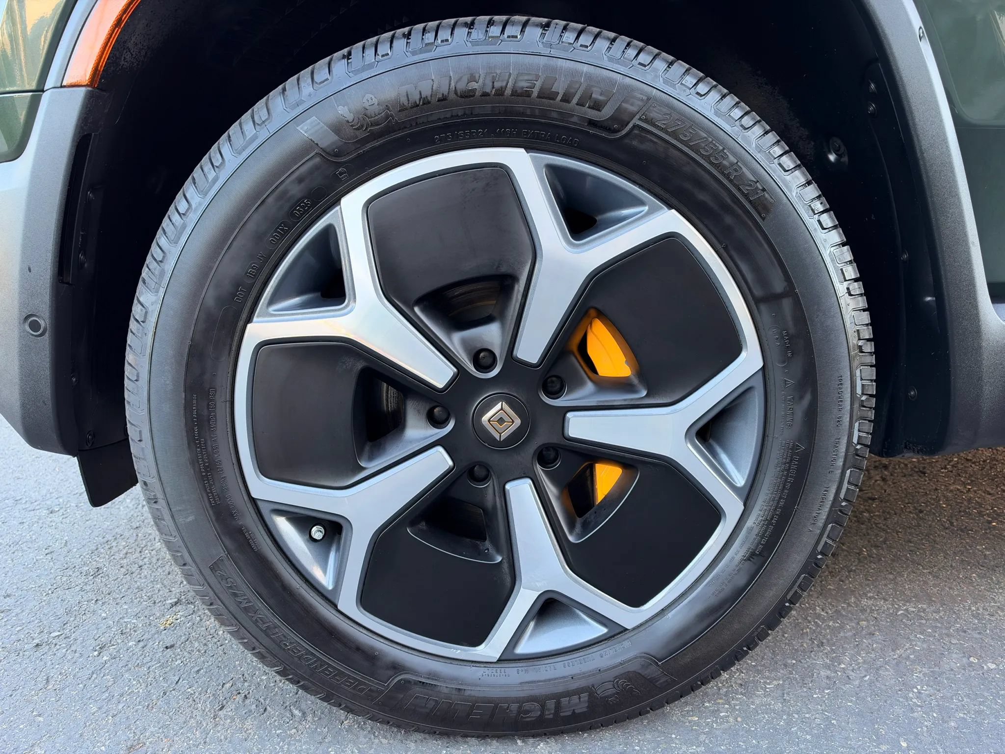 Used 2022 Rivian R1T Adventure AWD/4WD image 19