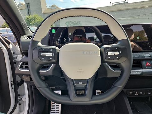 New 2025 Kia K4 GT-Line Turbo image 10