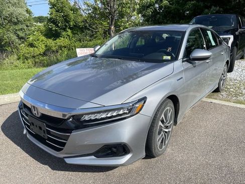 Used 2021 Honda Accord EX image 2