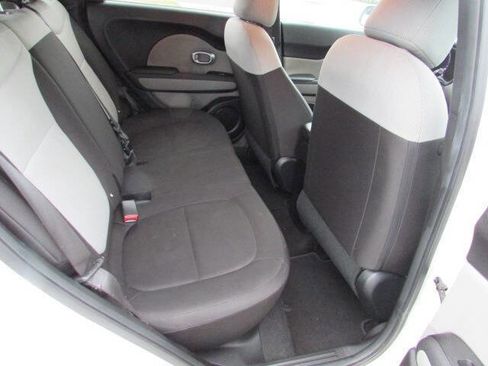 Used 2019 Kia Soul FWD image 10