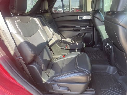 Used 2020 Ford Explorer ST w/ ST Street Pack image 25
