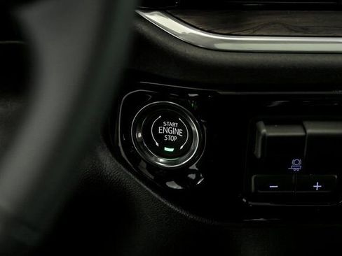 New 2026 GMC Sierra 1500 SLT w/ SLT Premium Package image 15