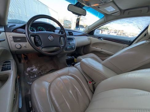 Used 2009 Buick Lucerne CXL w/ Driver Confidence Package image 5