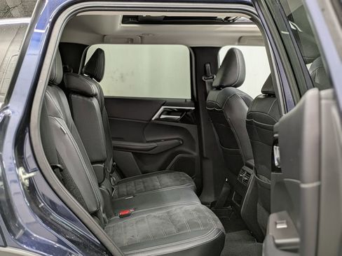 Used 2023 Mitsubishi Outlander SE AWD/4WD image 22