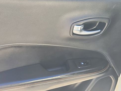 Used 2019 Jeep Compass Sport w/ Tech Group image 16