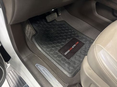 Used 2022 GMC Sierra 1500 SLT image 16