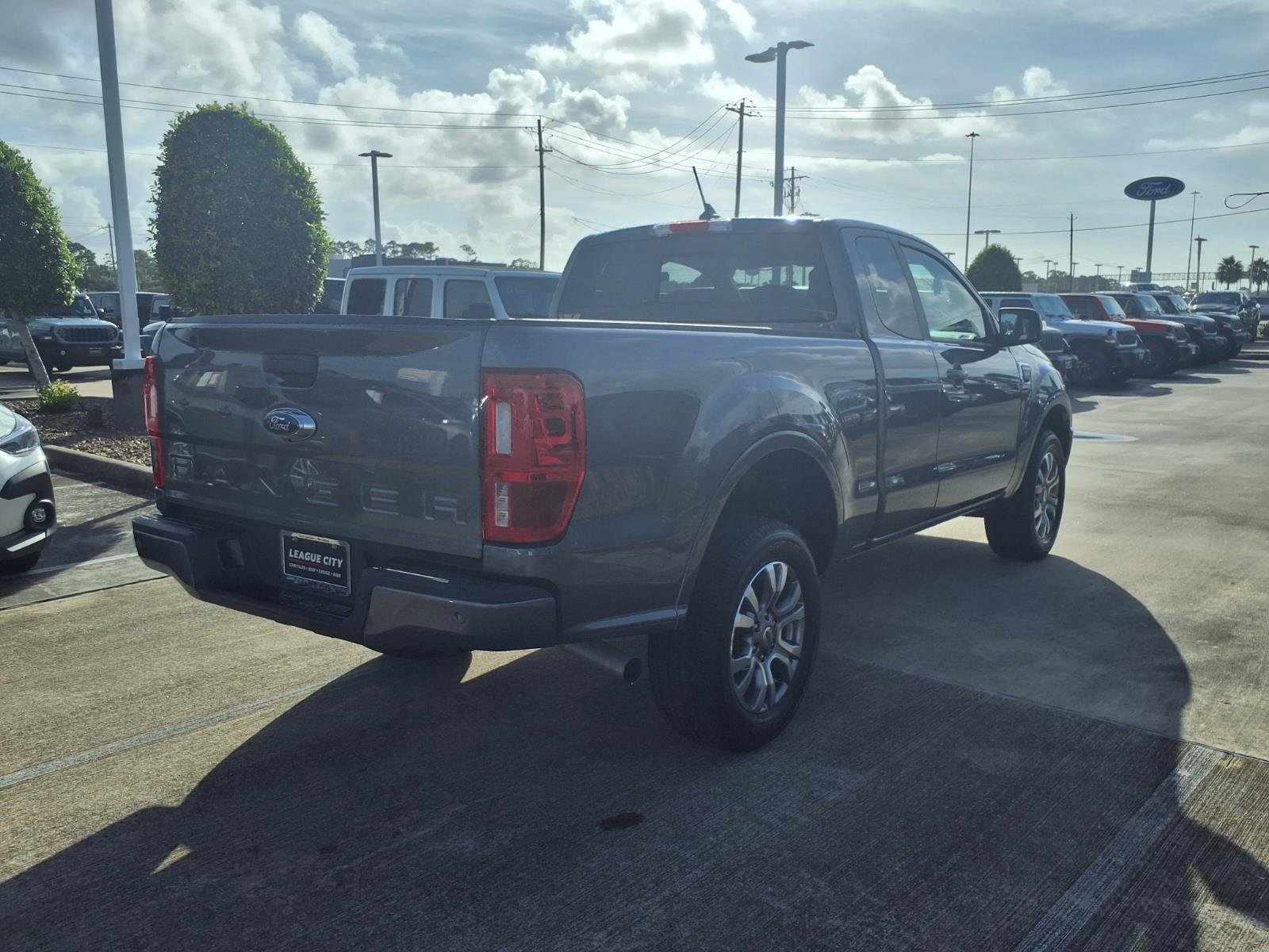 Used 2022 Ford Ranger Lariat RWD image 2