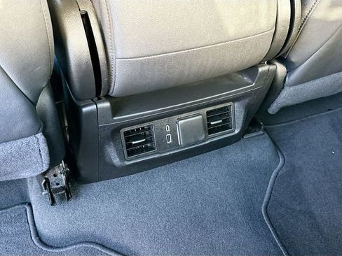 Used 2025 GMC Sierra 1500 SLT image 25