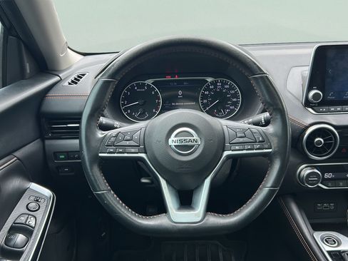 Used 2023 Nissan Sentra SR w/ SR Premium Package FWD image 16