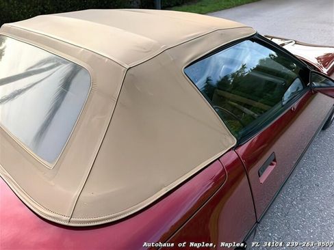 Used 1987 Chevrolet Corvette Convertible RWD image 8
