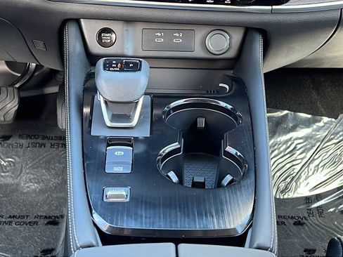 Used 2025 Nissan Rogue Platinum FWD image 15