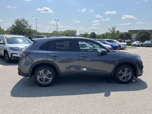 Certified 2026 Honda HR-V LX image 4