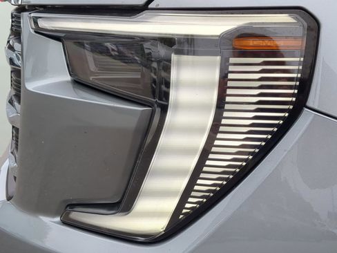 Used 2024 GMC Acadia Elevation FWD image 32