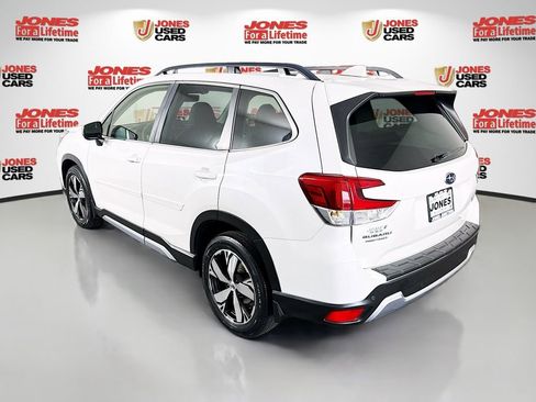Used 2021 Subaru Forester Touring AWD/4WD image 2