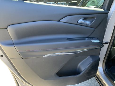 New 2026 Chevrolet Traverse Z71 w/ Driver Confidence Package image 25