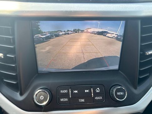 Used 2019 GMC Acadia SLT AWD/4WD image 21