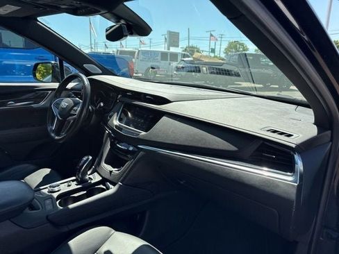 Certified 2023 Cadillac XT5 Premium Luxury AWD/4WD image 28