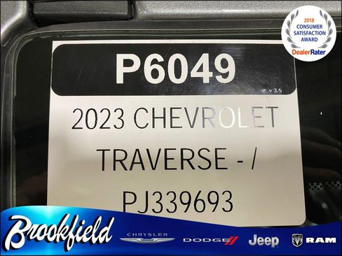 Used 2023 Chevrolet Traverse LT image 37