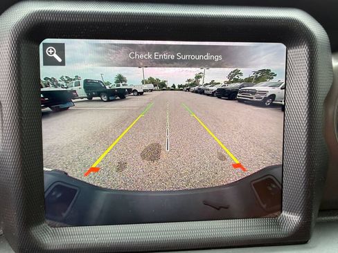 Used 2022 Jeep Gladiator Sport AWD/4WD image 25