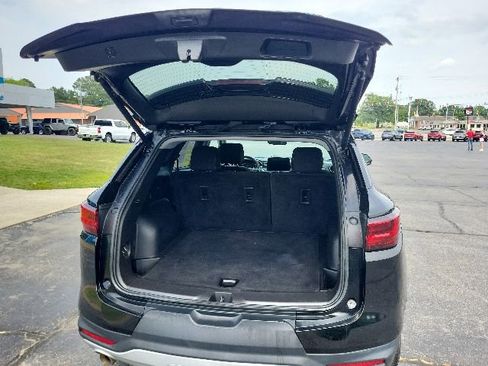 Used 2023 Chevrolet Blazer LT w/ Convenience Package FWD image 16