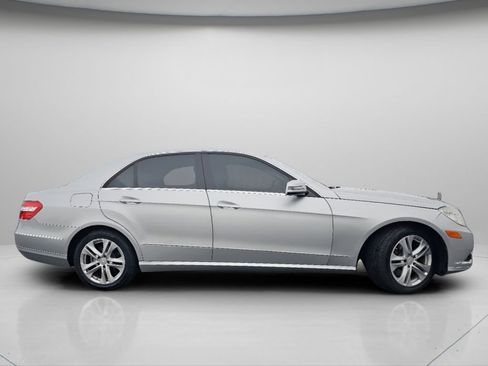 Used 2011 Mercedes-Benz E 350 4MATIC Sedan w/ Premium 1 Pkg image 24