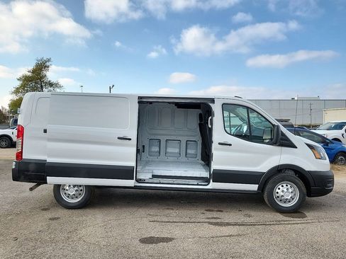 New 2026 Ford Transit 250 Low Roof AWD image 7