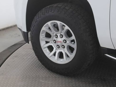 Used 2019 GMC Yukon XL SLT w/ Open Road Package RWD image 13
