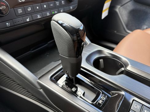 New 2026 Subaru Outback Touring XT AWD/4WD image 18
