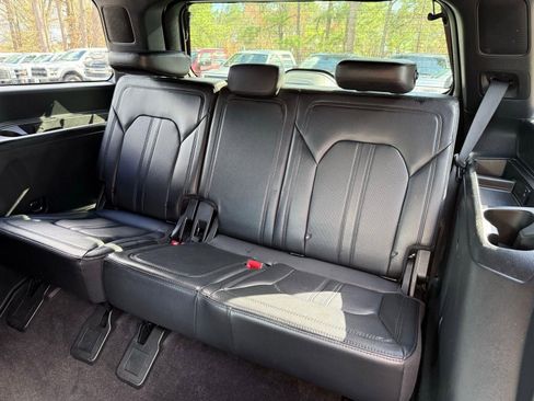 Used 2021 Ford Expedition Limited image 40