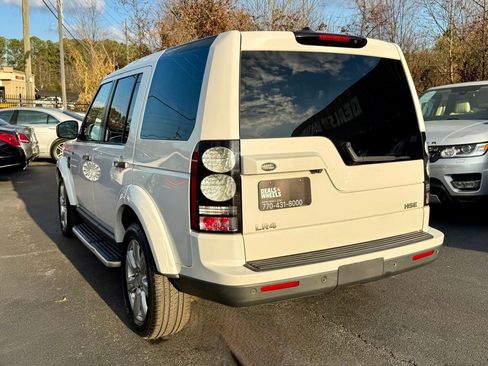 Used 2015 Land Rover LR4 HSE image 10