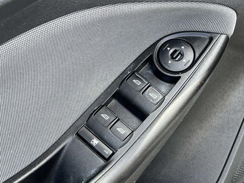 Used 2013 Ford Focus SE FWD image 26
