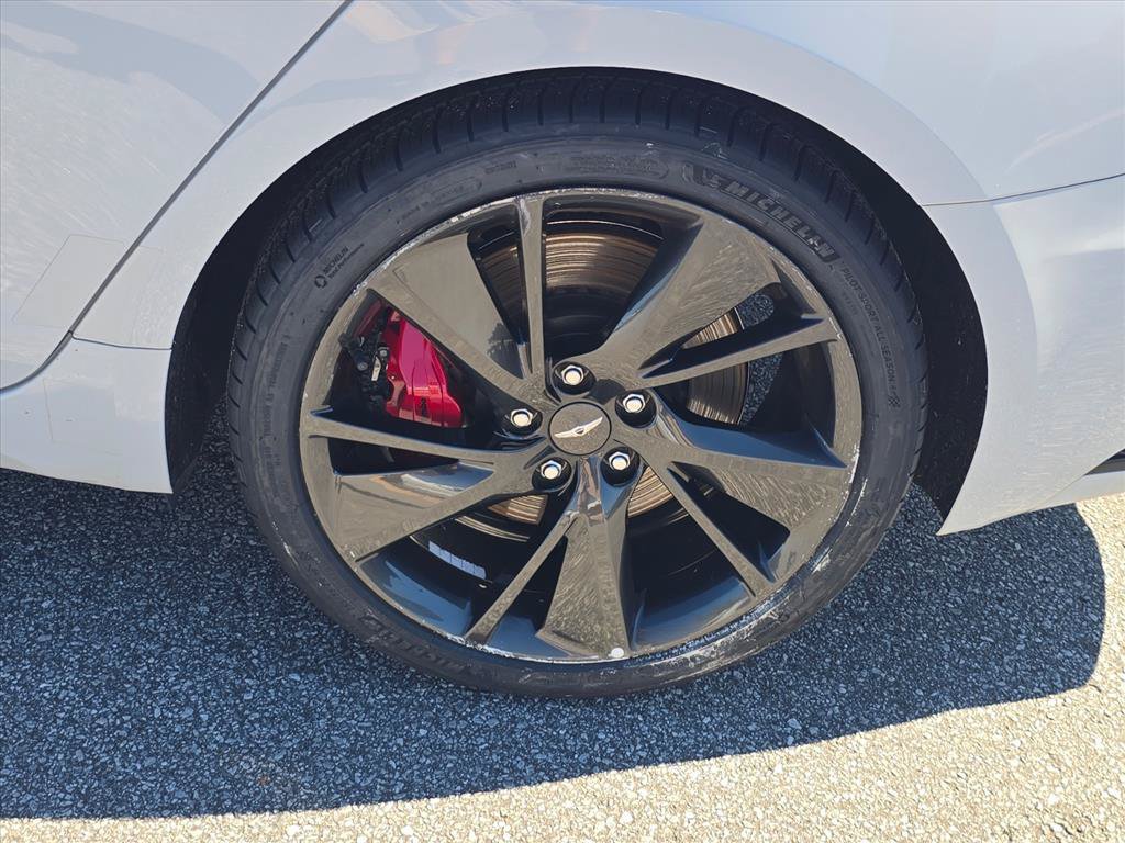 Used 2023 Genesis G70 3.3T w/ Sport Prestige Package RWD image 12