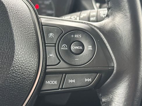 Certified 2023 Toyota Corolla Cross LE image 27