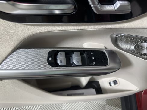 New 2026 Mercedes-Benz GLC 300 4MATIC image 11