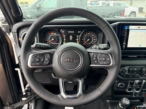 New 2027 Jeep Wrangler Unlimited Sahara AWD/4WD image 10