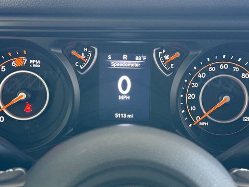 Used 2025 Jeep Wrangler Unlimited Sport AWD/4WD image 19