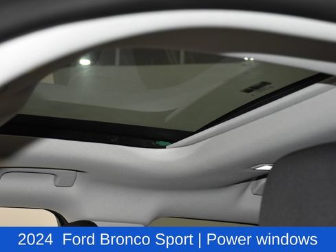 Used 2024 Ford Bronco Sport Big Bend w/ Convenience Package AWD/4WD image 9