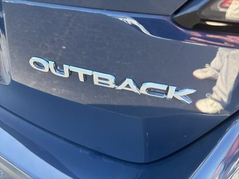 Used 2023 Subaru Outback Premium AWD/4WD image 10