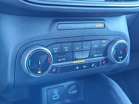 Certified 2023 Ford Escape Active AWD/4WD image 23