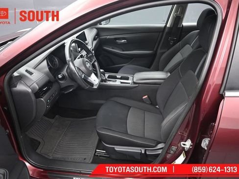 Used 2021 Nissan Sentra SV FWD image 9