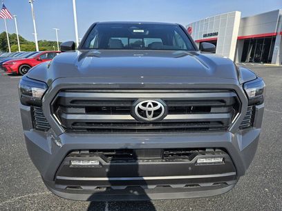 New 2024 Toyota Tacoma SR5