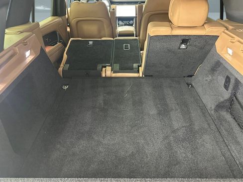 Certified 2023 Land Rover Range Rover SE image 35