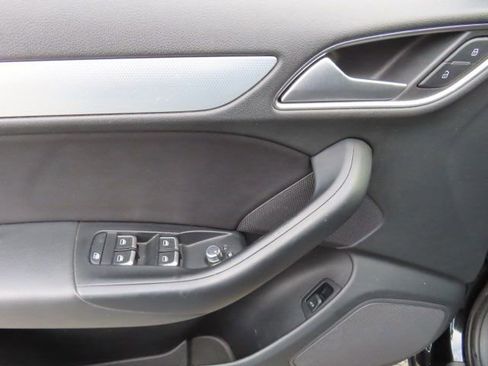 Used 2018 Audi Q3 2.0T Premium w/ Convenience Package image 16