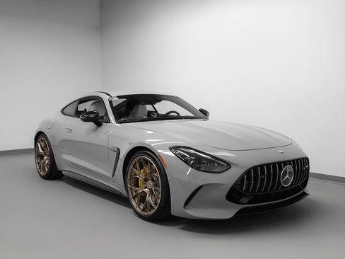 Used 2025 Mercedes-Benz AMG GT 63 image 18