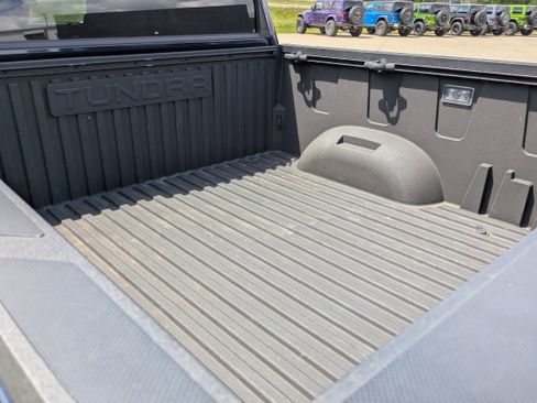 Used 2024 Toyota Tundra Limited AWD/4WD image 7