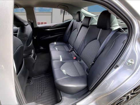 Used 2023 Toyota Camry SE image 22